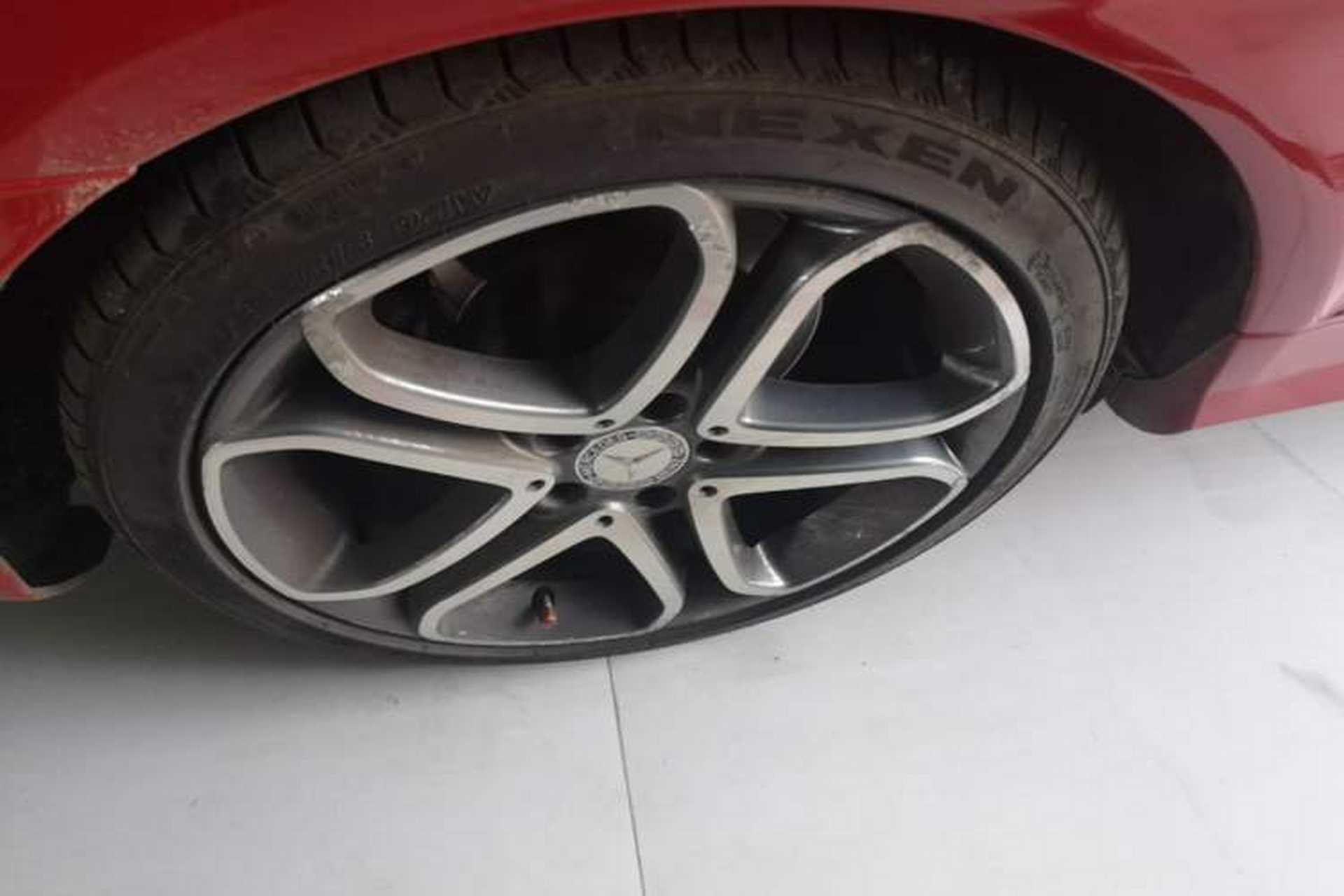 Used Mercedes-Benz E-Class 2014 E 200 Coupe Exterior 5