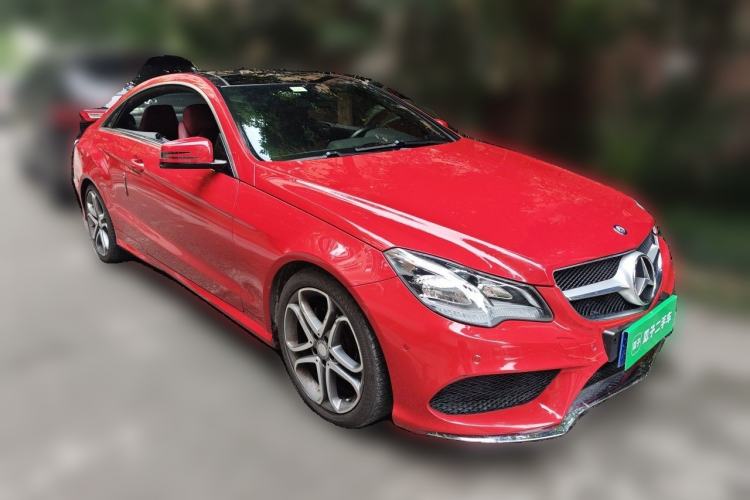 Used Mercedes-Benz E-Class 2014 E 200 Coupe Front Right 45 Deg
