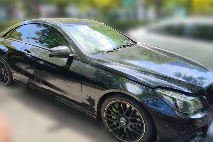 Used Mercedes-Benz E-Class 2014 E 260 Coupe Front Right 45 Deg