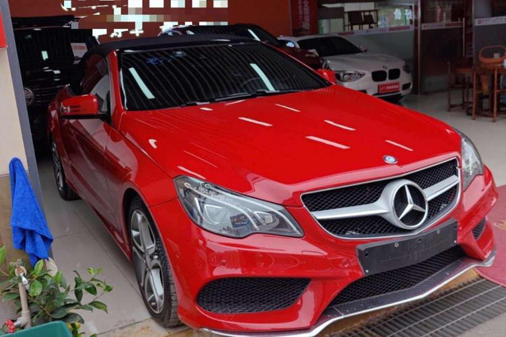 Used Mercedes-Benz E-Class 2014 E 260 Convertible Coupe Front Right 45 Deg
