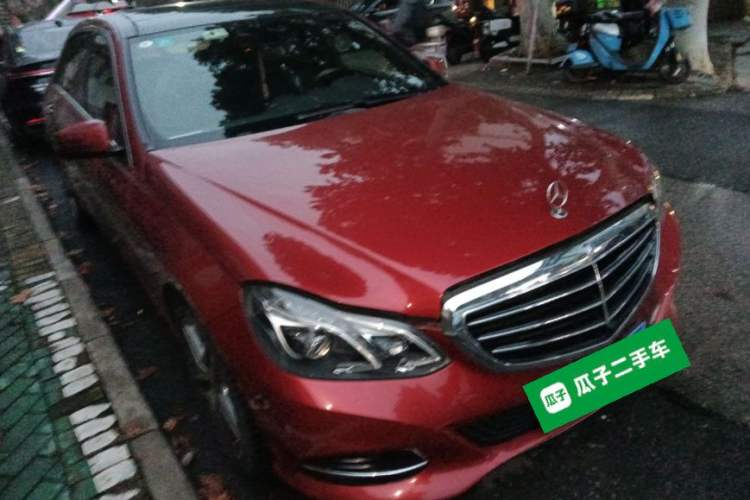 Used Mercedes-Benz E-Class 2014 E 400 L Hybrid Front Right 45 Deg