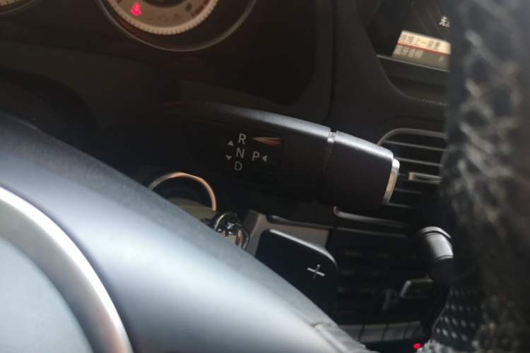 Used Mercedes-Benz E-Class 2014 E 200 Coupe Gear Lever