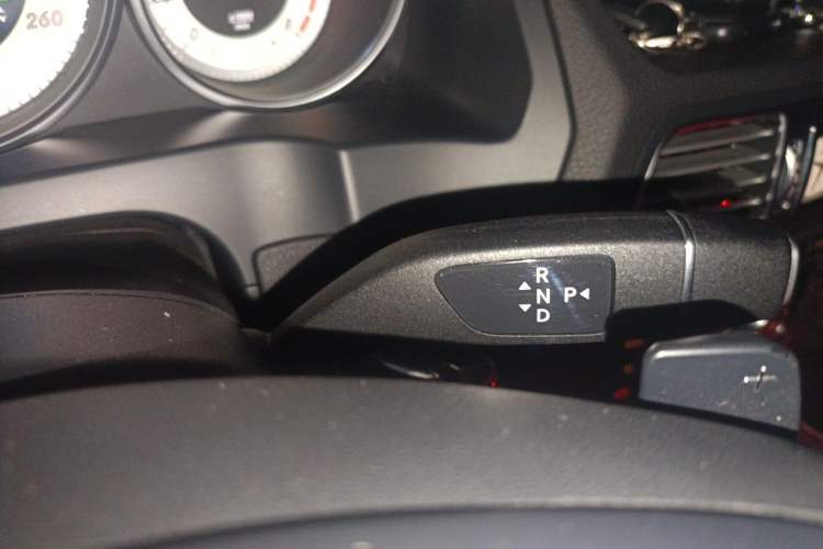 Used Mercedes-Benz E-Class 2014 E 260 Coupe Gear Lever