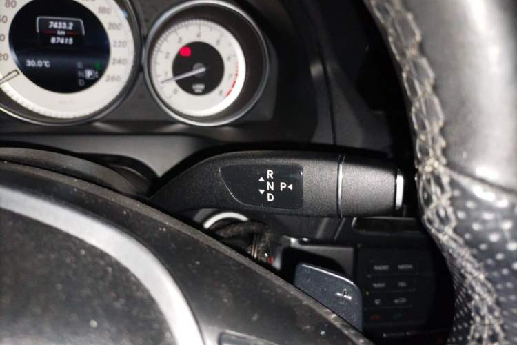 Used Mercedes-Benz E-Class 2014 E 200 Coupe Gear Lever