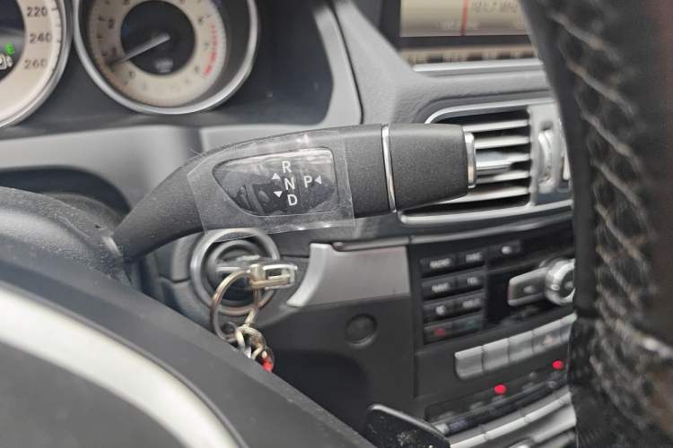 Used Mercedes-Benz E-Class 2014 E 260 Coupe Gear Lever