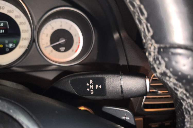 Used Mercedes-Benz E-Class 2014 E 200 Coupe Gear Lever