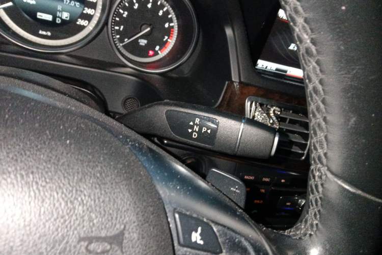 Used Mercedes-Benz E-Class 2014 E 400 L Hybrid Gear Lever