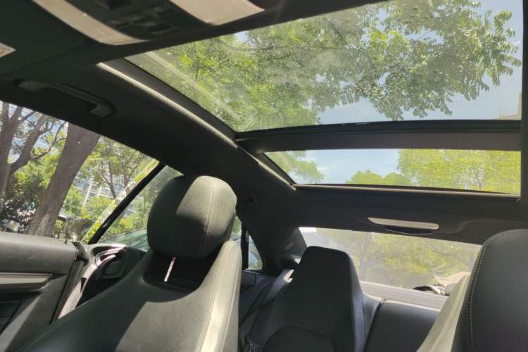 Used Mercedes-Benz E-Class 2014 E 260 Coupe Headliner