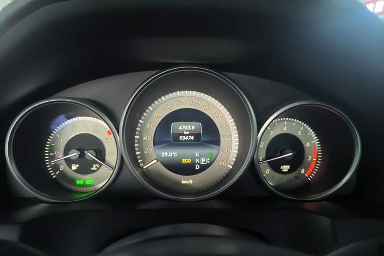 Used Mercedes-Benz E-Class 2014 E 200 Coupe Instrument Cluster