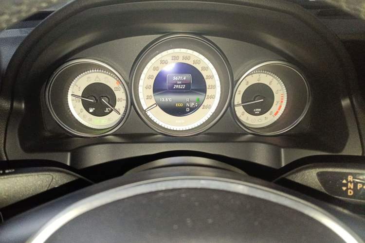 Used Mercedes-Benz E-Class 2014 E 200 Coupe Instrument Cluster