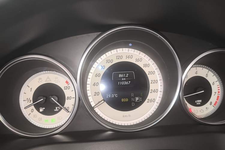 Used Mercedes-Benz E-Class 2014 E 260 Convertible Coupe Instrument Cluster