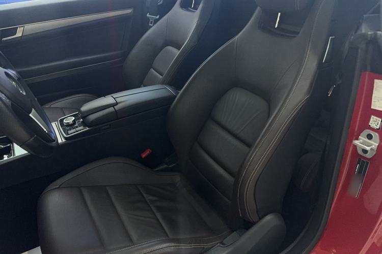 Used Mercedes-Benz E-Class 2014 E 200 Coupe Interior 1