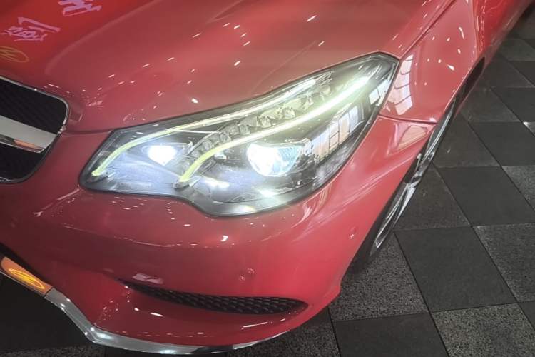 Used Mercedes-Benz E-Class 2014 E 260 Convertible Coupe Left Front Headlight