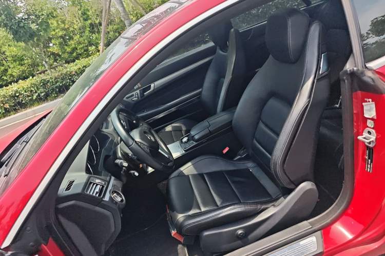 Used Mercedes-Benz E-Class 2014 E 200 Coupe Left Front Seat
