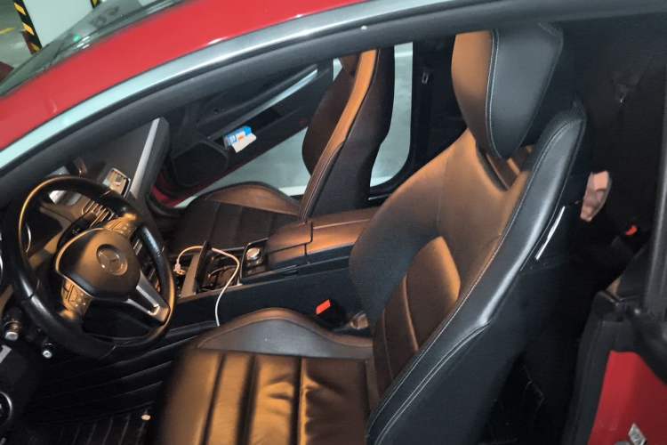 Used Mercedes-Benz E-Class 2014 E 200 Coupe Left Front Seat