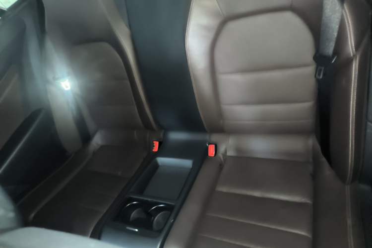 Used Mercedes-Benz E-Class 2014 E 200 Coupe Left Rear Seat