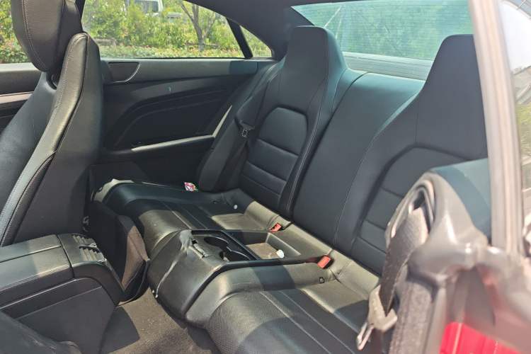 Used Mercedes-Benz E-Class 2014 E 200 Coupe Left Rear Seat