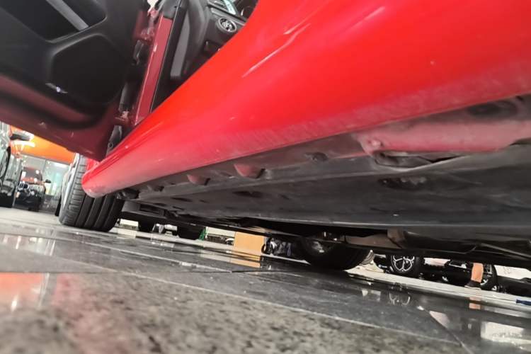 Used Mercedes-Benz E-Class 2014 E 260 Convertible Coupe Left Side Sill