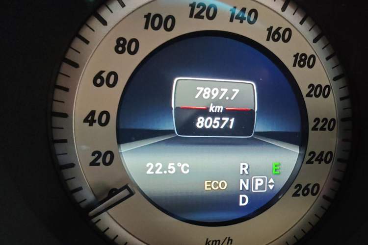 Used Mercedes-Benz E-Class 2014 E 200 Coupe Odometer Close Up