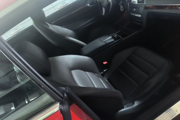 Used Mercedes-Benz E-Class 2014 E 200 Coupe Right Front Seat