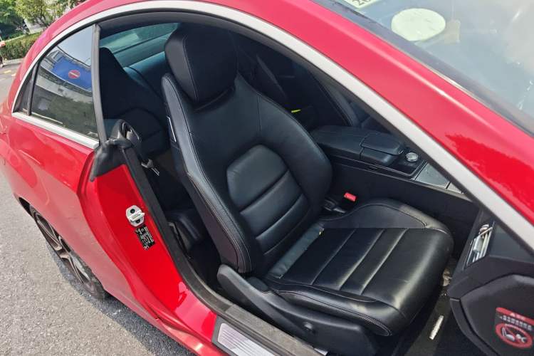 Used Mercedes-Benz E-Class 2014 E 200 Coupe Right Front Seat