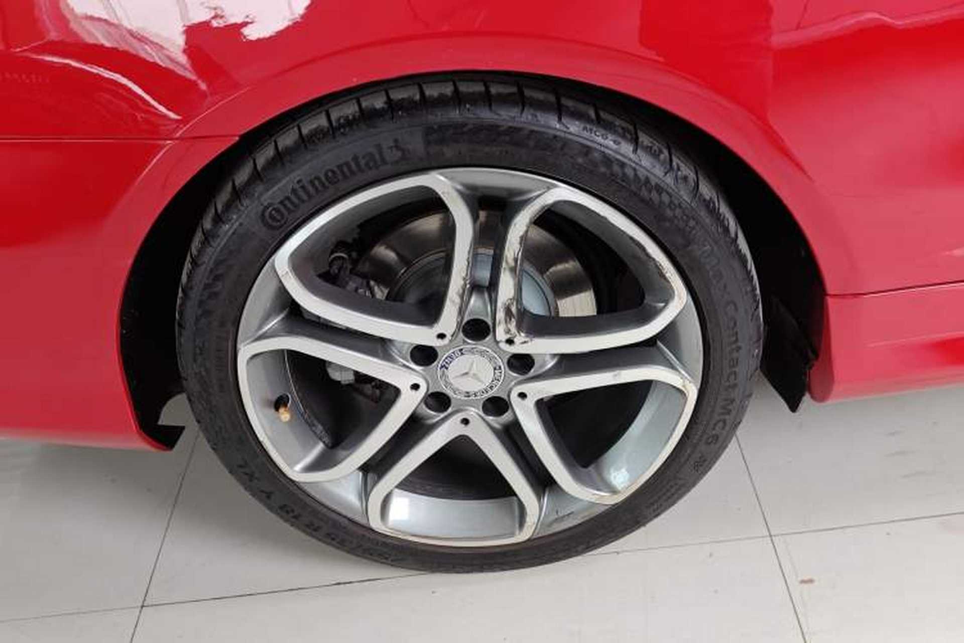 Used Mercedes-Benz E-Class 2014 E 260 Convertible Coupe Right Rear Wheel Hub