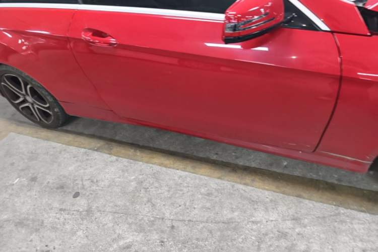 Used Mercedes-Benz E-Class 2014 E 200 Coupe Right Side Sill