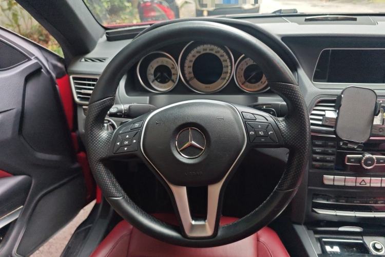 Used Mercedes-Benz E-Class 2014 E 200 Coupe Steering Wheel