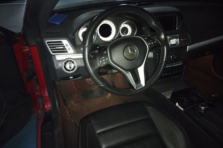 Used Mercedes-Benz E-Class 2014 E 200 Coupe Steering Wheel