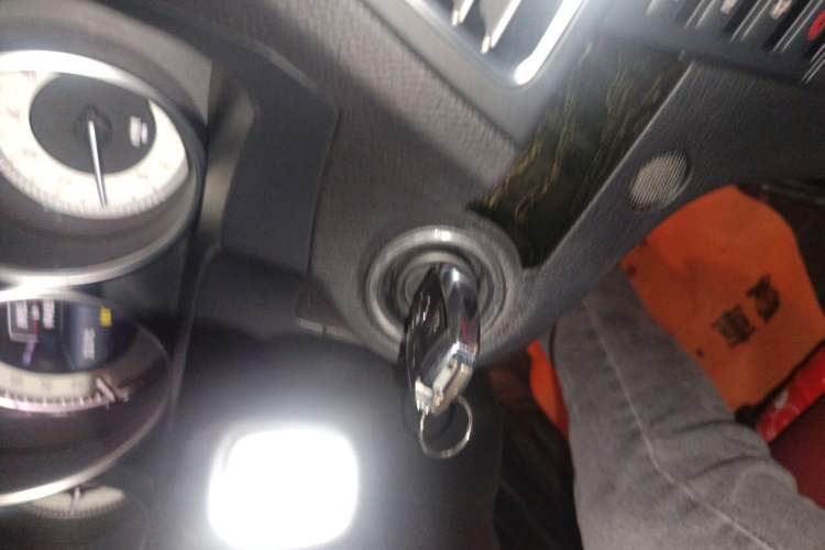 Used Mercedes-Benz E-Class 2014 E 260 Coupe Vehicle Key