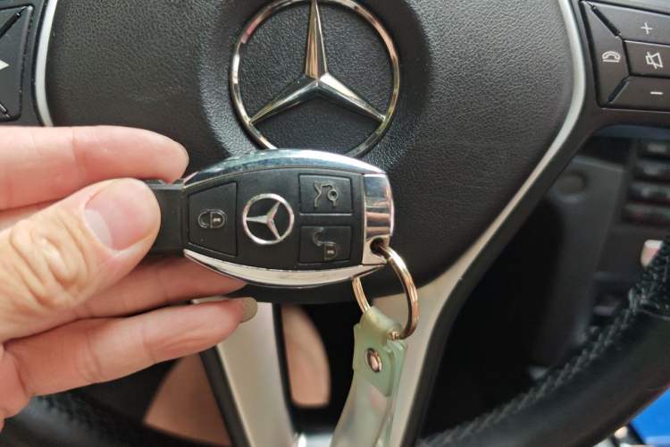 Used Mercedes-Benz E-Class 2014 E 200 Coupe Vehicle Key