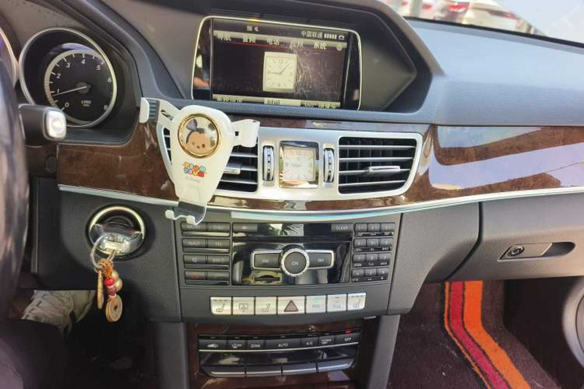 Used Mercedes-Benz E-Class 2014 Facelifted E 260 L Luxury Edition Audio And AC Panel