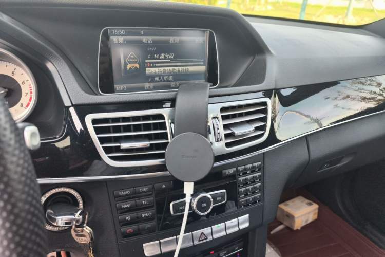 Used Mercedes-Benz E-Class 2014 Restyled E 260 L Sport Edition Audio And AC Panel