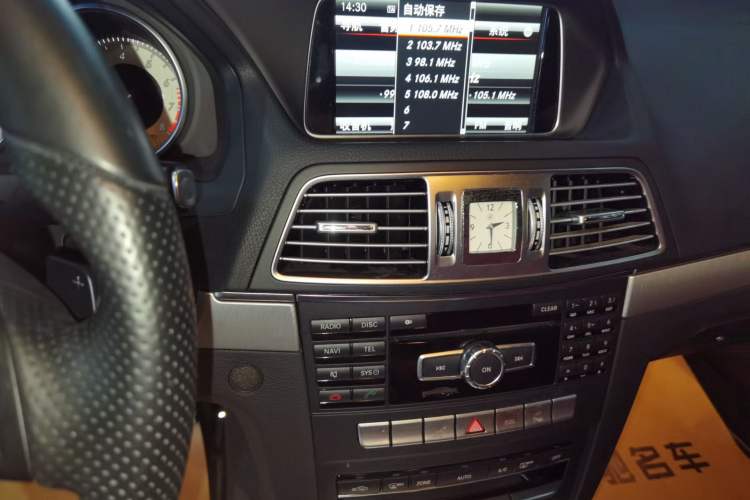 Used Mercedes-Benz E-Class 2014 E 260 Coupe Audio And AC Panel