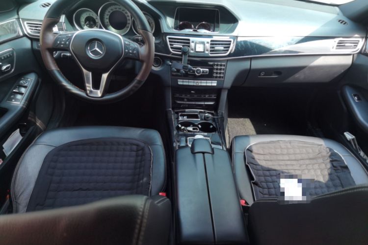 Used Mercedes-Benz E-Class 2014 Restyled E 260 L Sport Edition Center Console