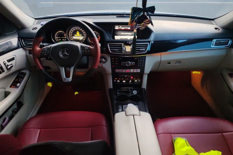 Used Mercedes-Benz E-Class 2014 E 260 L Sport Edition Center Console