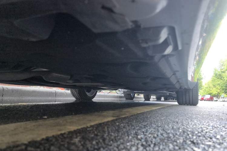Used Mercedes-Benz E-Class 2014 E 260 L Luxury Model Chassis Front Left