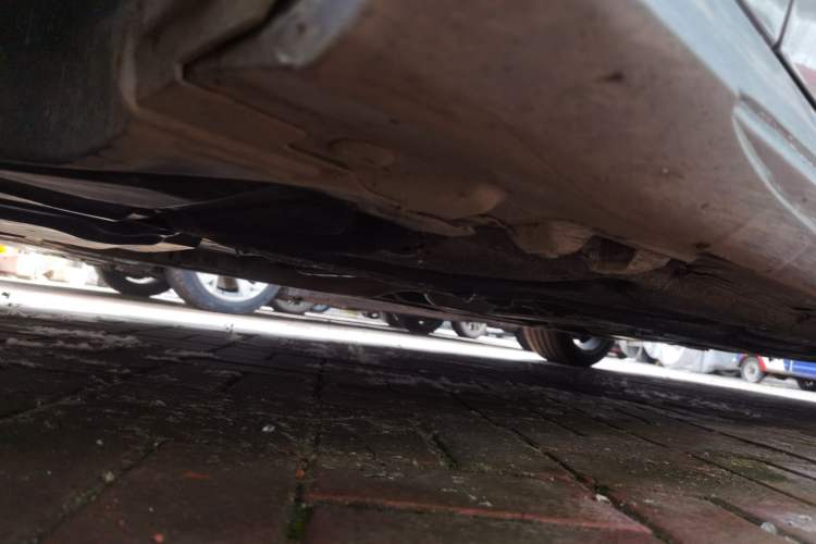 Used Mercedes-Benz E-Class 2014 Restyled E 260 L Sport Edition Chassis Front Left