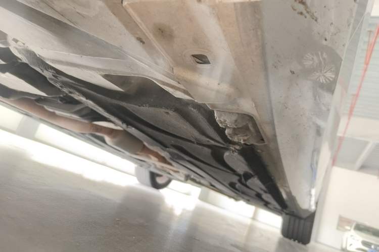 Used Mercedes-Benz E-Class 2014 E 260 L Luxury Model Chassis Front Left