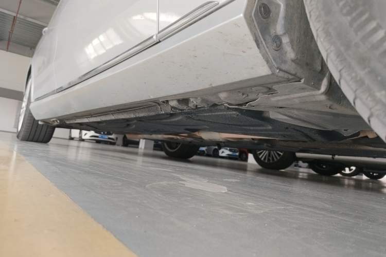 Used Mercedes-Benz E-Class 2014 E 260 L Luxury Model Chassis Front Right