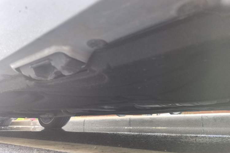 Used Mercedes-Benz E-Class 2014 E 260 L Luxury Model Chassis Rear Left