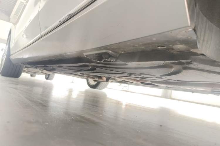 Used Mercedes-Benz E-Class 2014 E 260 L Luxury Model Chassis Rear Left