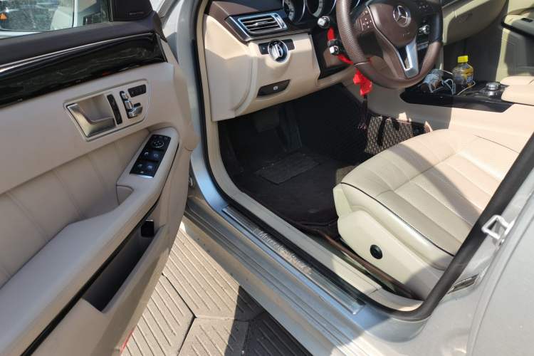 Used Mercedes-Benz E-Class 2014 Restyled E 400 L Sport Luxury Edition Driver Seat