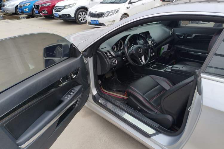 Used Mercedes-Benz E-Class 2014 E 200 Coupe Driver Seat