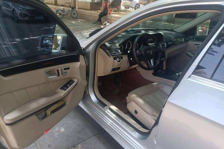 Used Mercedes-Benz E-Class 2014 Revised E 260 L Sport Luxury Edition Driver Seat