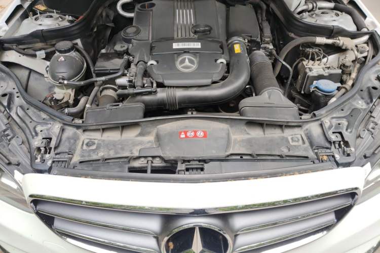 Used Mercedes-Benz E-Class 2014 Restyled E 260 L Sport Edition Engine Bay