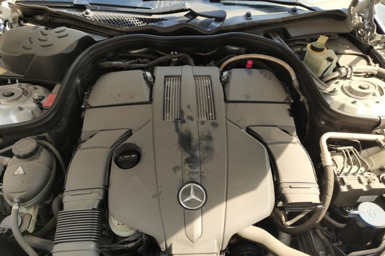 Used Mercedes-Benz E-Class 2014 Restyled E 400 L Sport Luxury Edition Engine Bay