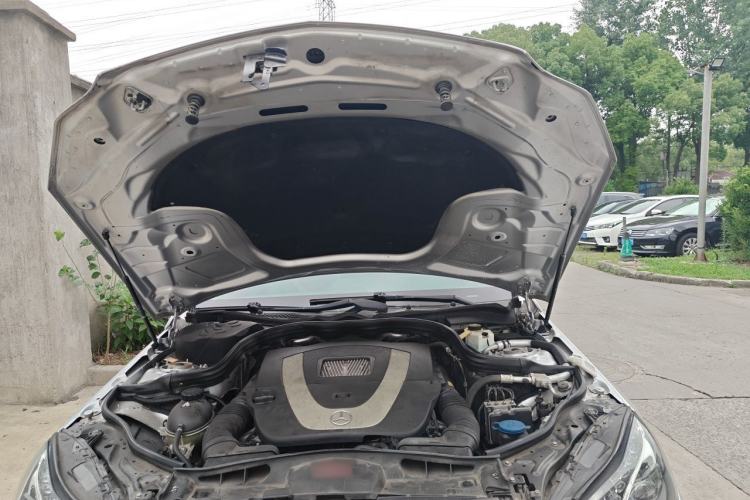 Used Mercedes-Benz E-Class 2014 E 300 L Sport Luxury Edition Engine Bay