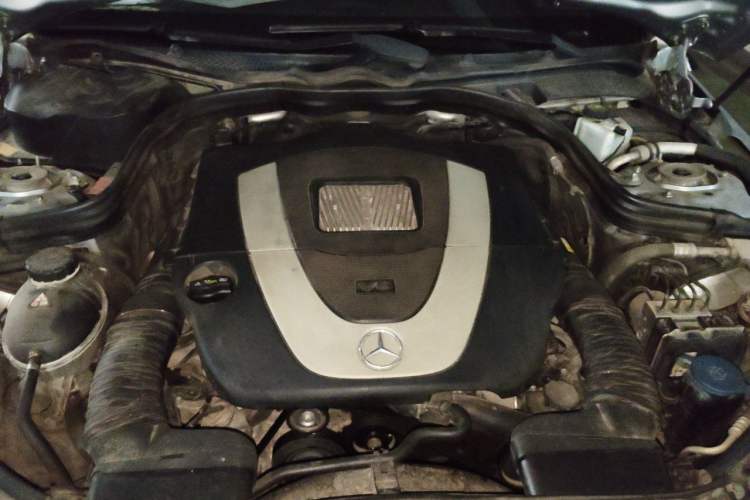 Used Mercedes-Benz E-Class 2014 E 300 L Sport Edition Engine Bay
