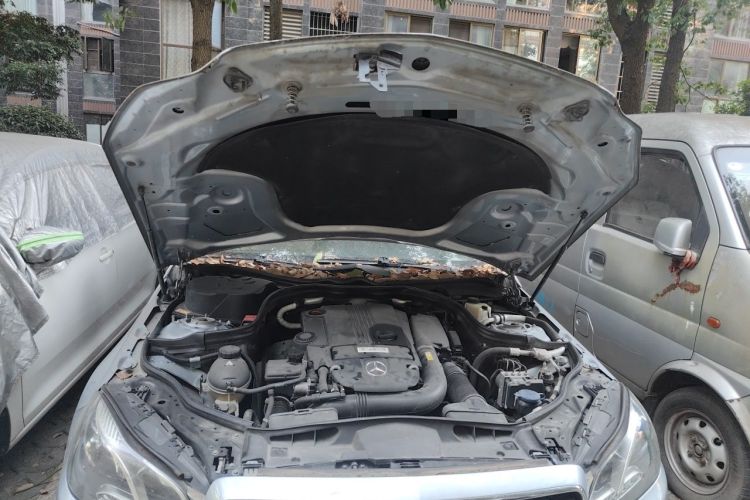 Used Mercedes-Benz E-Class 2014 Restyled E 260 L Sport Edition Engine Bay